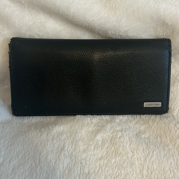 Calvin Klein Leather Wallet - Picture 1 of 7